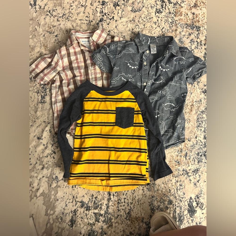 Boys 4T shirts and puma sweatshirt